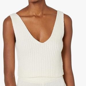 NWT The Drop Sylvie Double V-Neck Textured Rib Cropped Sweater Tank (Small)